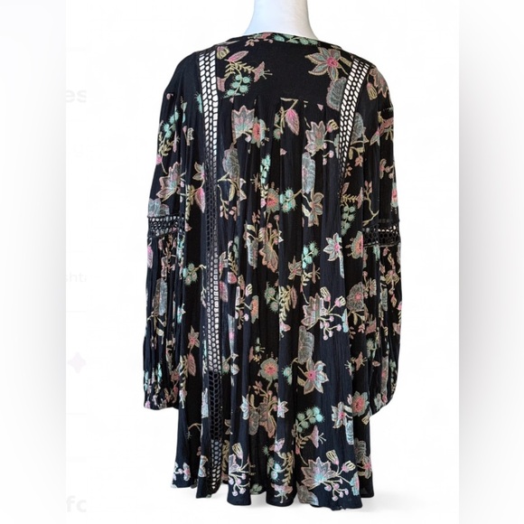 🖤🌿 Free People Black Floral Boho Tunic Top Small Lace Detail Flowy Blouse - Picture 3 of 4